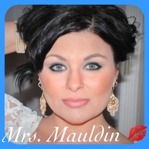 Meet your Posher, Dana